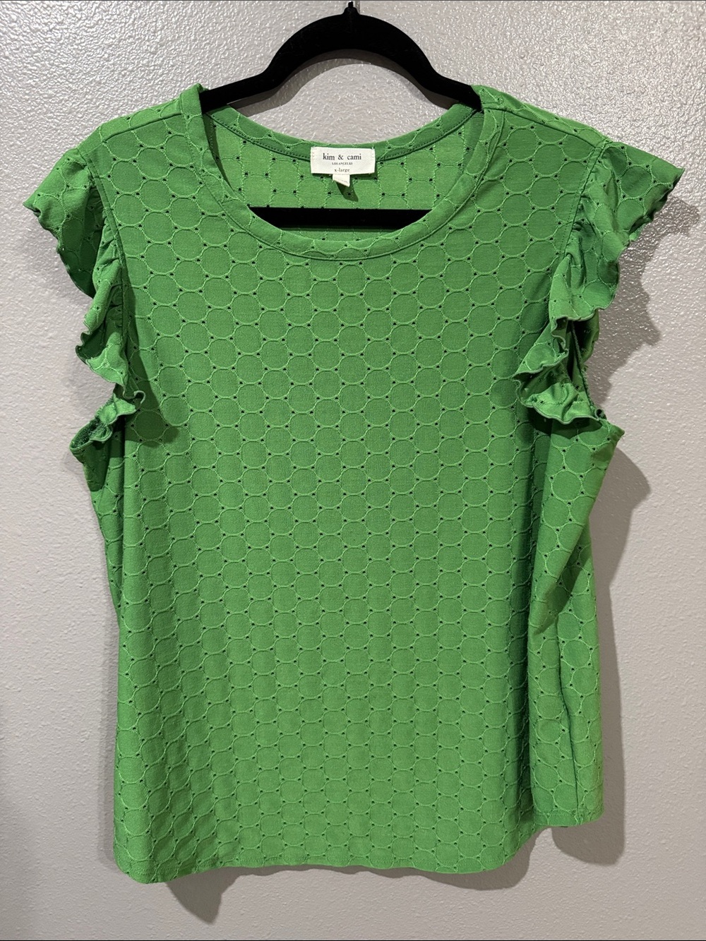 Kim & Cami Kelly Green Eyelet Ruffle Sleeve Tee